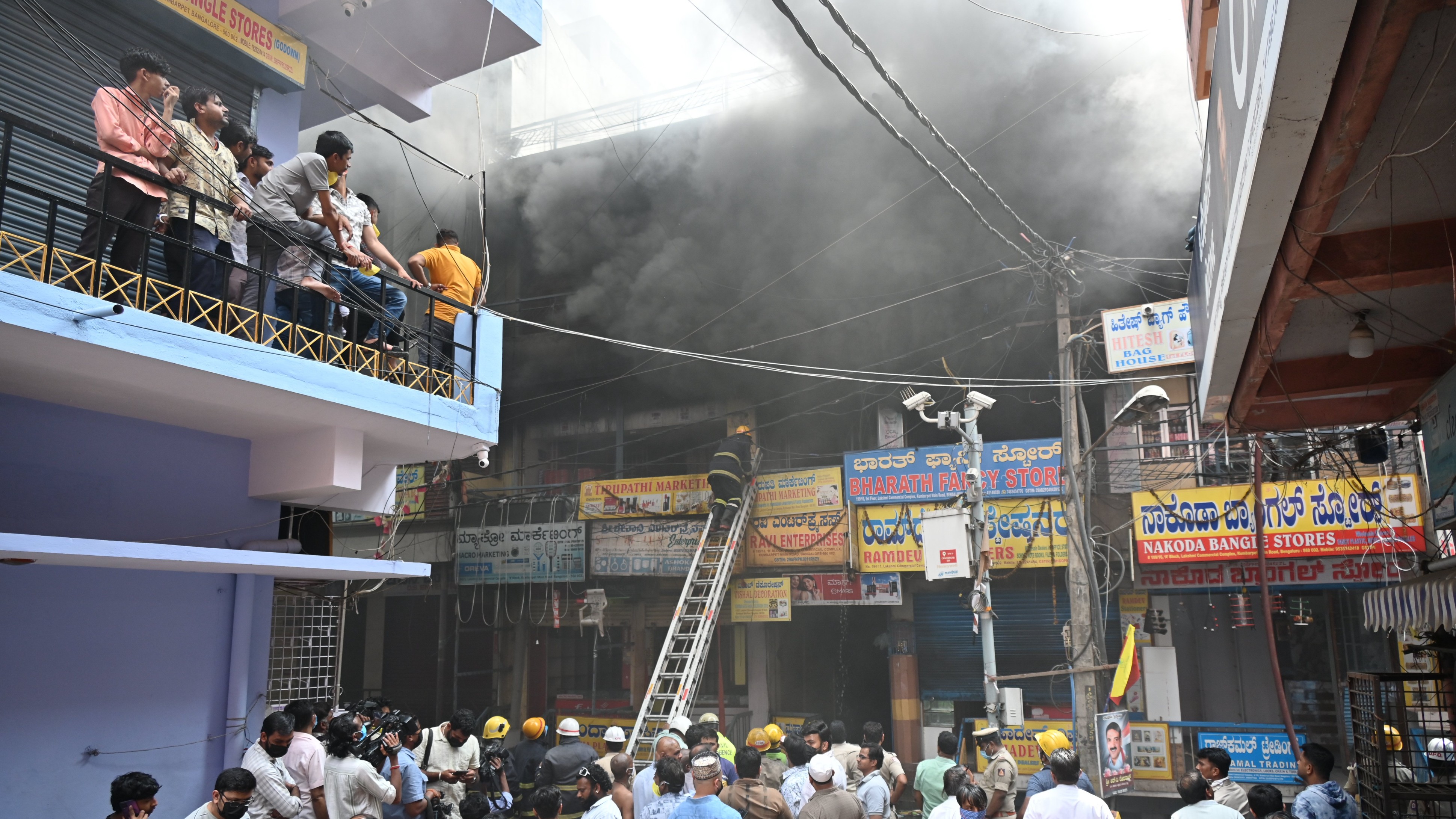 Bengaluru: Chickpet fire sparks call for better access to Pete areas