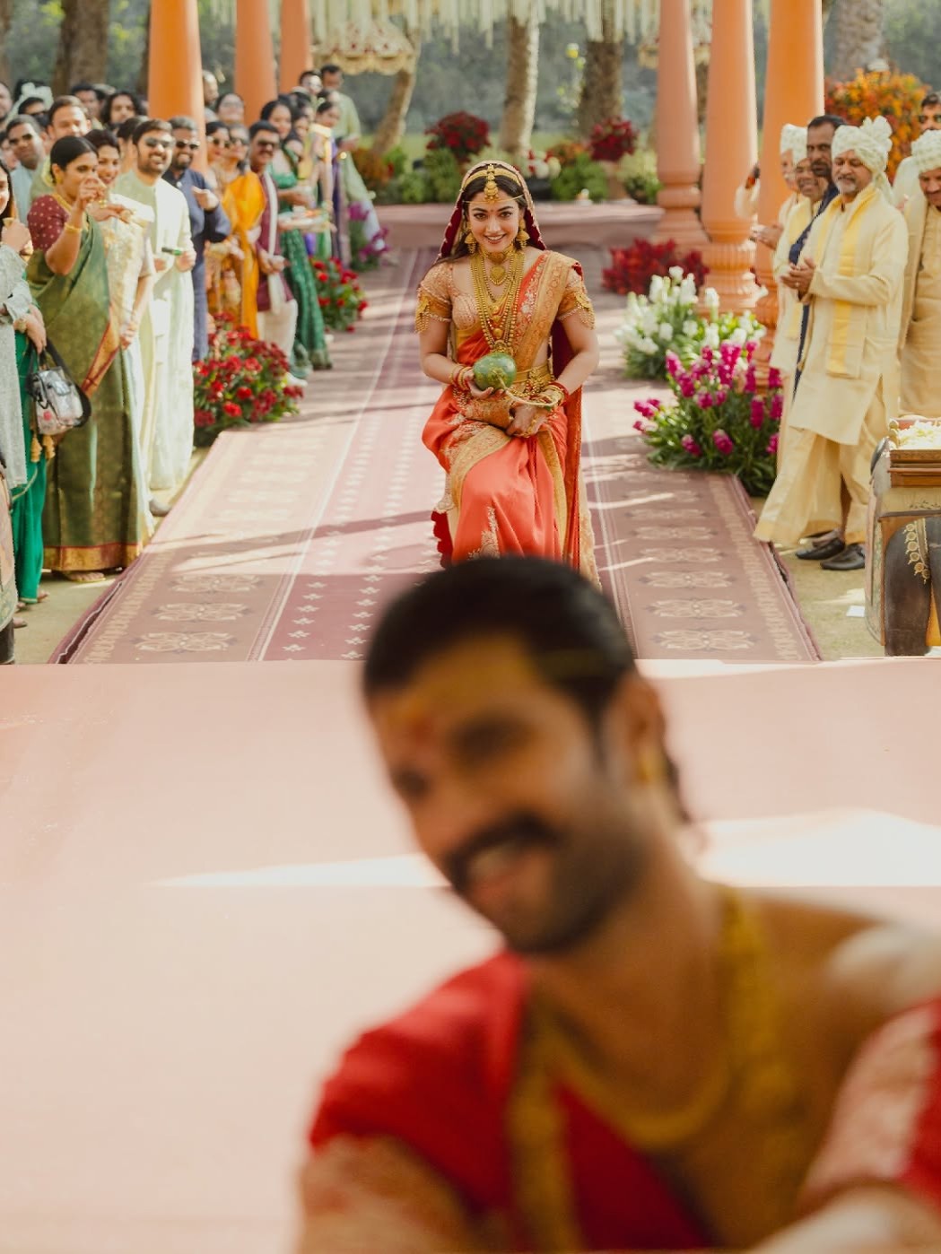 <div class="paragraphs"><p>Credit: Instagram/@thedeverakonda</p></div>