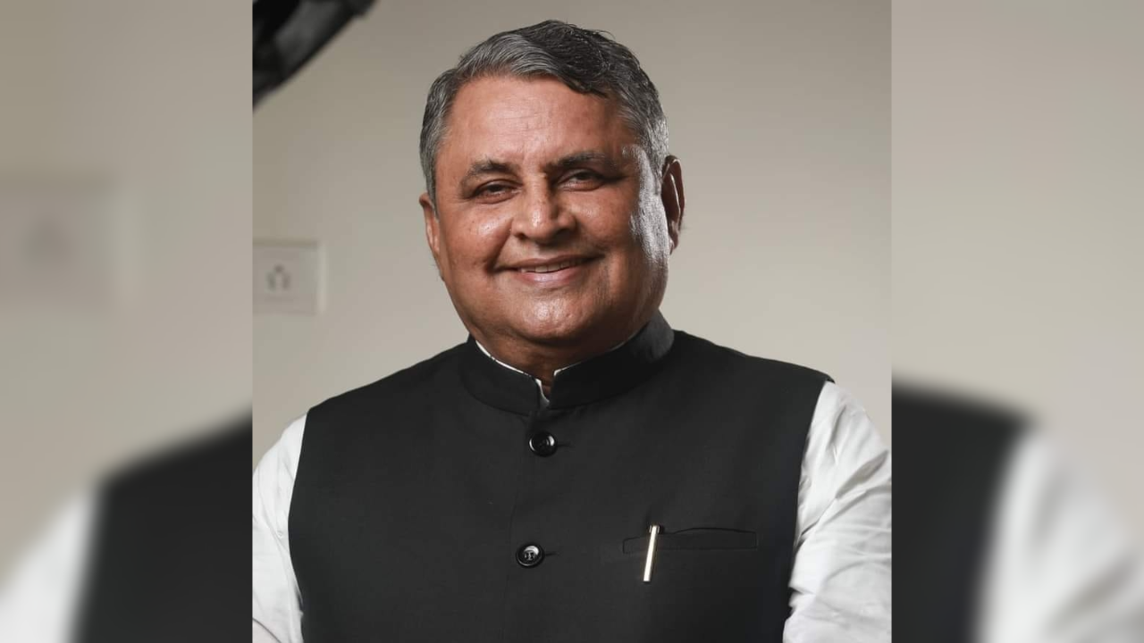 Politicians' responsibility to ‘stop’ consumption of liquor in dry Bihar: Vijay Choudhary 