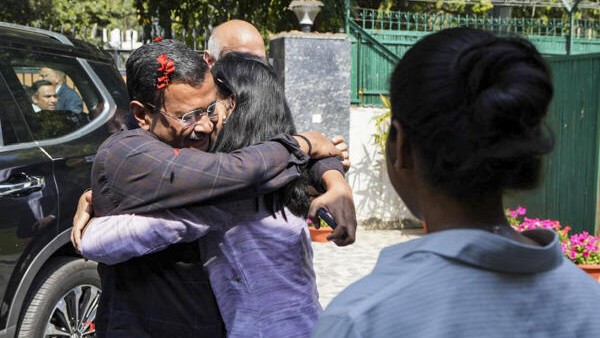 With court discharging him, Arvind Kejriwal regains 'imaandar' tag; to re-energise demoralised AAP