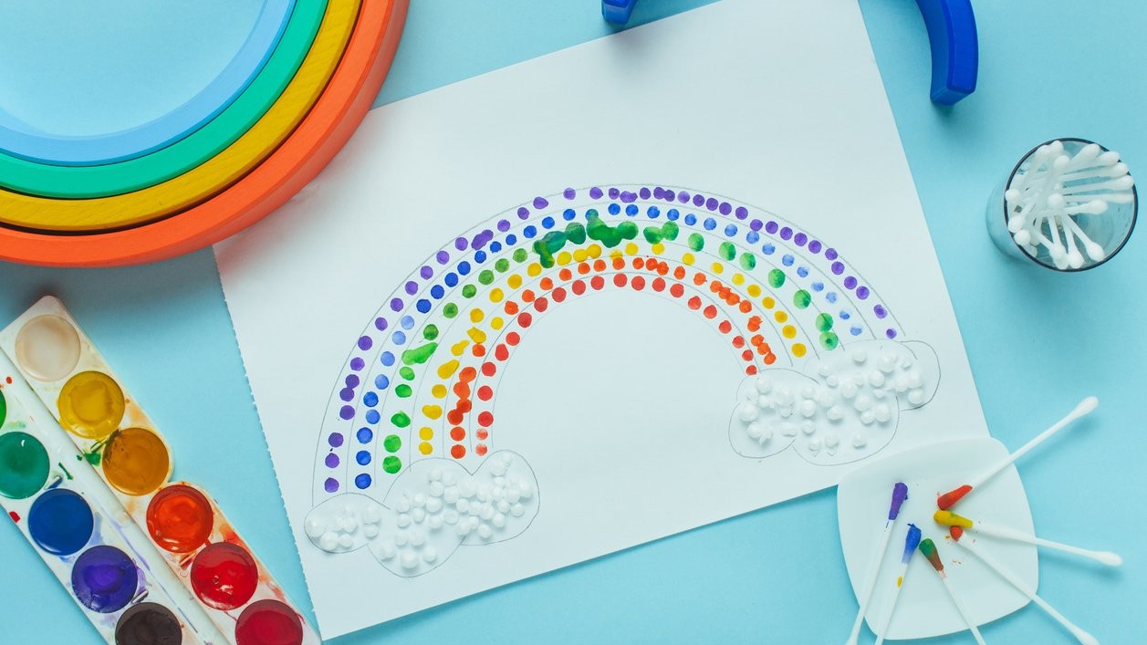 2 DIY crafts for festive fun