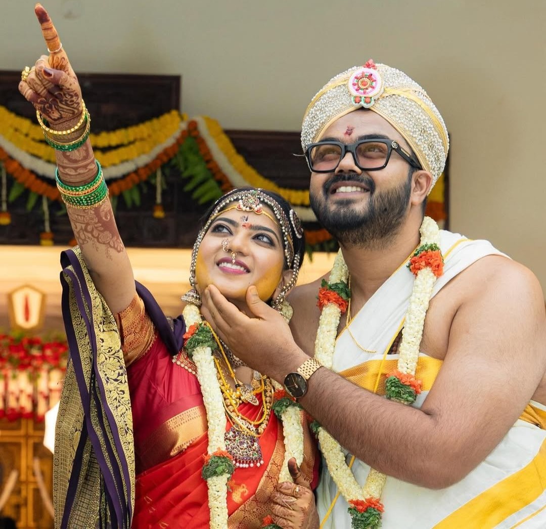 <div class="paragraphs"><p>Credit: Instagram/@theasrsings</p></div>