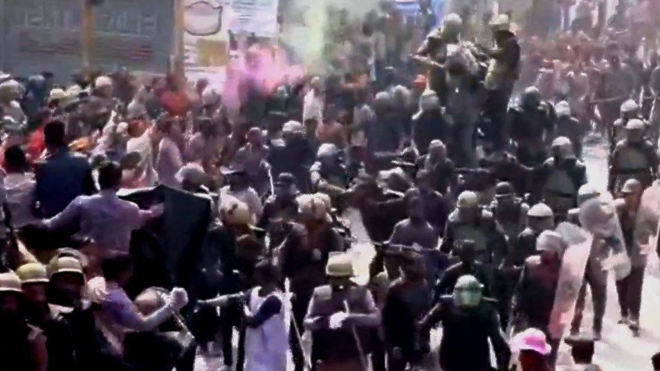 Uttar Pradesh: 'Lat Sahab' procession passes peacefully; Holi revellers soak in colours, culture