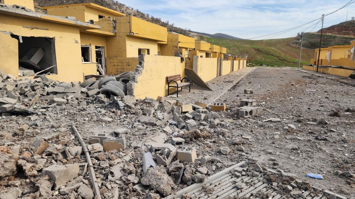 Pro-American Kurdish forces are preparing possible Iran incursion