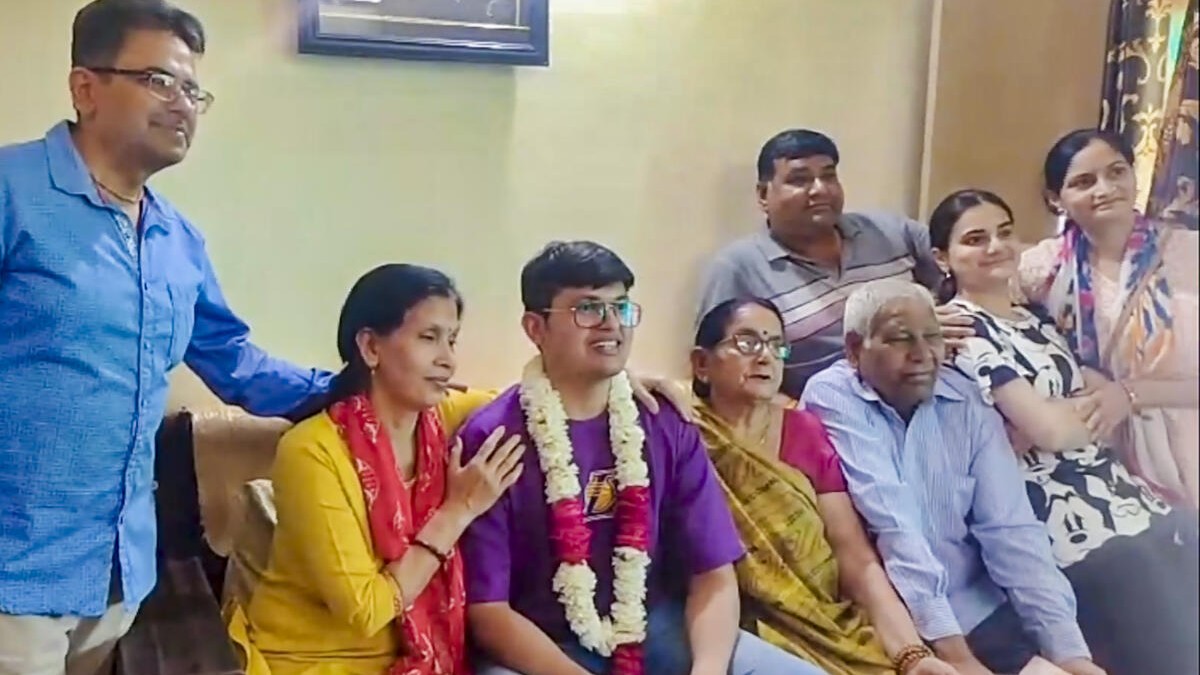 MBBS graduate Anuj Agnihotri tops UPSC Civil Services Exam 2025; 958 candidates clear