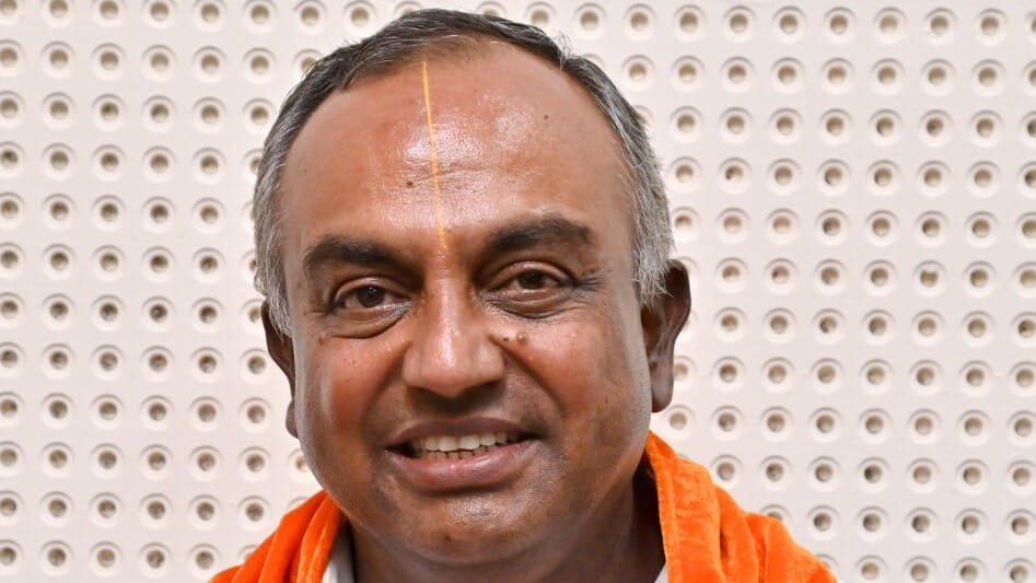 BJP MLA Srivathsa alleges Rs 200-crore scam near Chamundi Hills, asks for probe