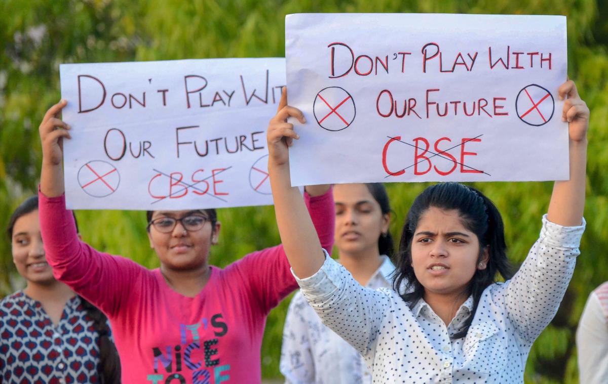 CBSE students protested against paper leaks in 2018