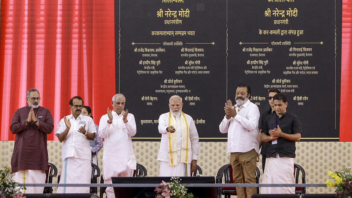 Sabarimala gold row: PM Modi blames both LDF and UDF at Kochi NDA meet