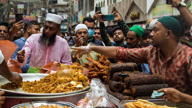 No beef & mutton, khichda served instead: Ramadan menu in Mumbai altered amid LPG crisis in India
