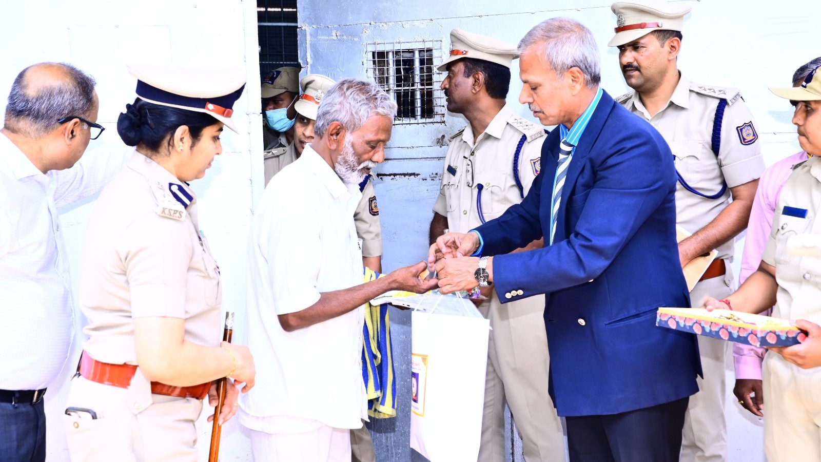14 life convicts released from Bengaluru's Parappana Agrahara prison