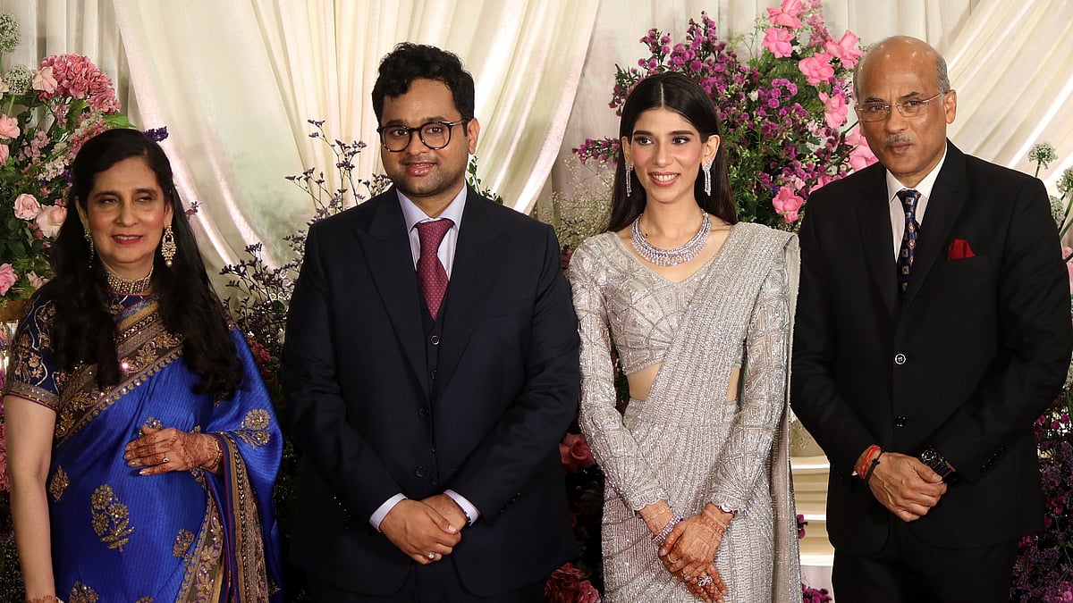 Bollywood Stars Illuminate Barjatya's Daughter's Wedding Celebration
