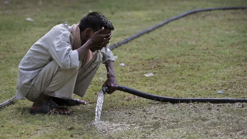Mumbai reels under heat wave