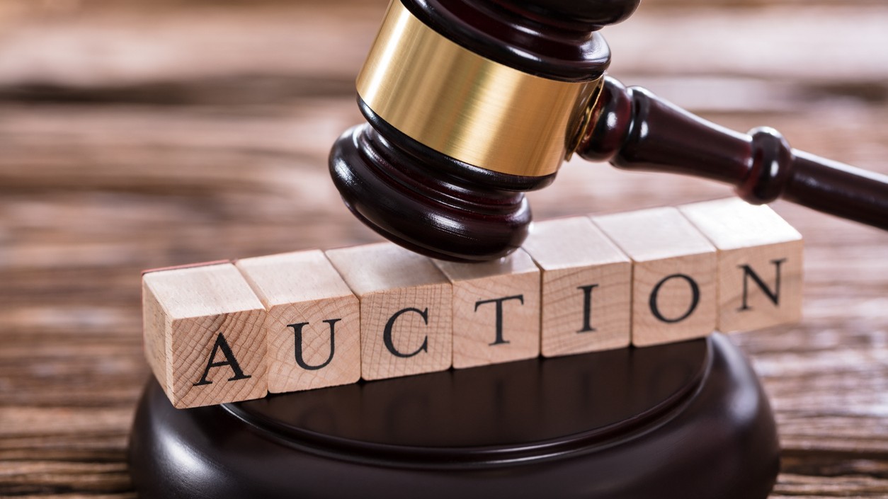 Property auction in Bengaluru draws poor response from bidders