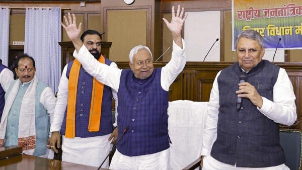 Redistribution to Fragmentation | Lohia's vision, Nitish Kumar's politics