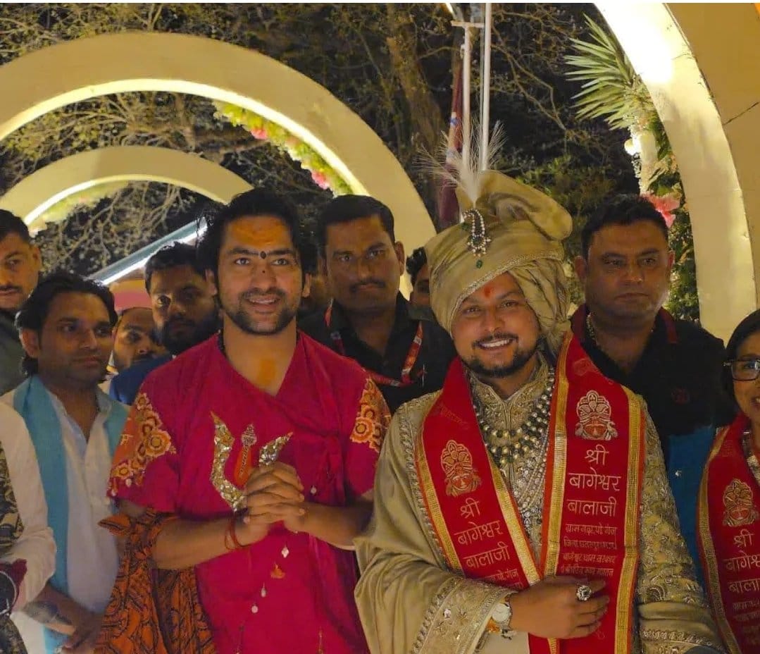 Dhirendra Krishna Shastri of Bageshwar Dham also graced the wedding