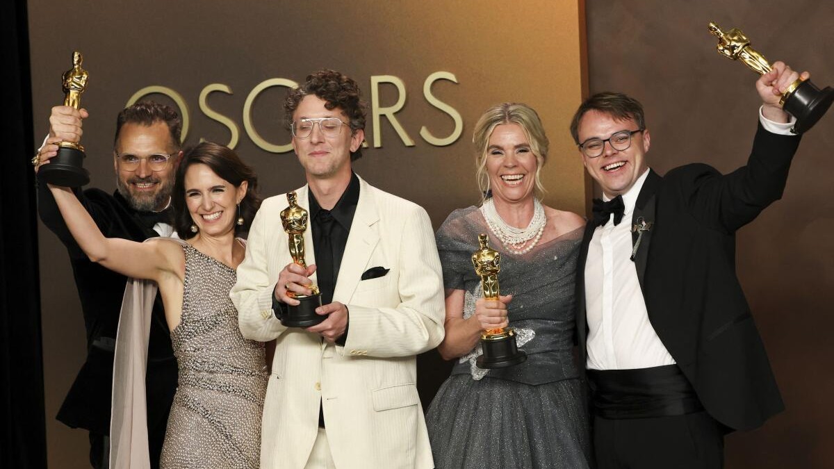 David Borenstein, Pavel Talankin, Helle Faber, and Alzbeta Karaskova, winners of the Best documentary feature film award for Mr Nobody Against Putin.