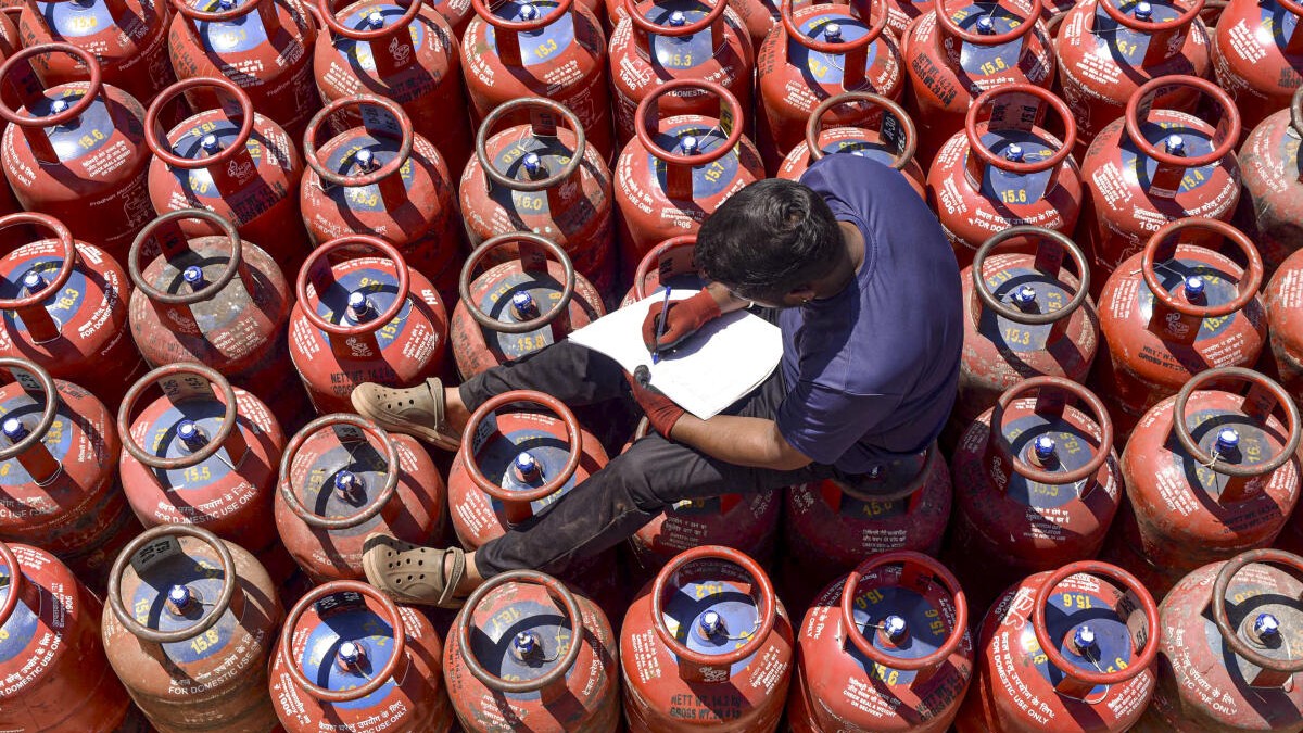 'LPG biometric authentication only required for...': Govt issues clarification on mandatory eKYC