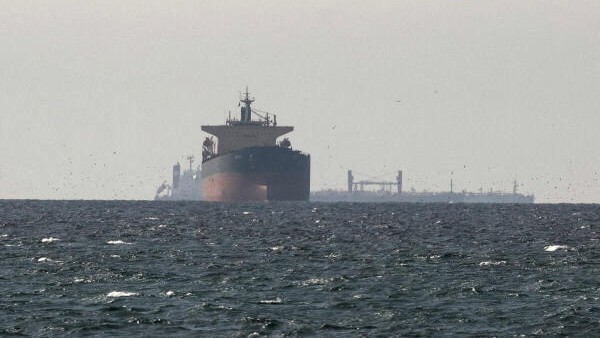 Indian gas tankers getting ready to sail through Strait of Hormuz