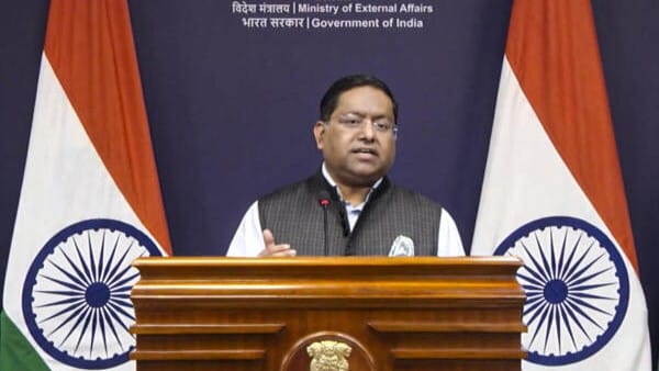 Indian nationals coming home from Iran via Armenia, Azerbaijan; about 280 pilgrims returned: MEA