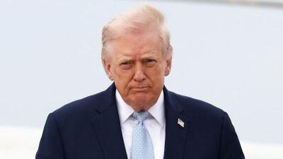 Trump threatens to put ICE agents in airports over funding impasse