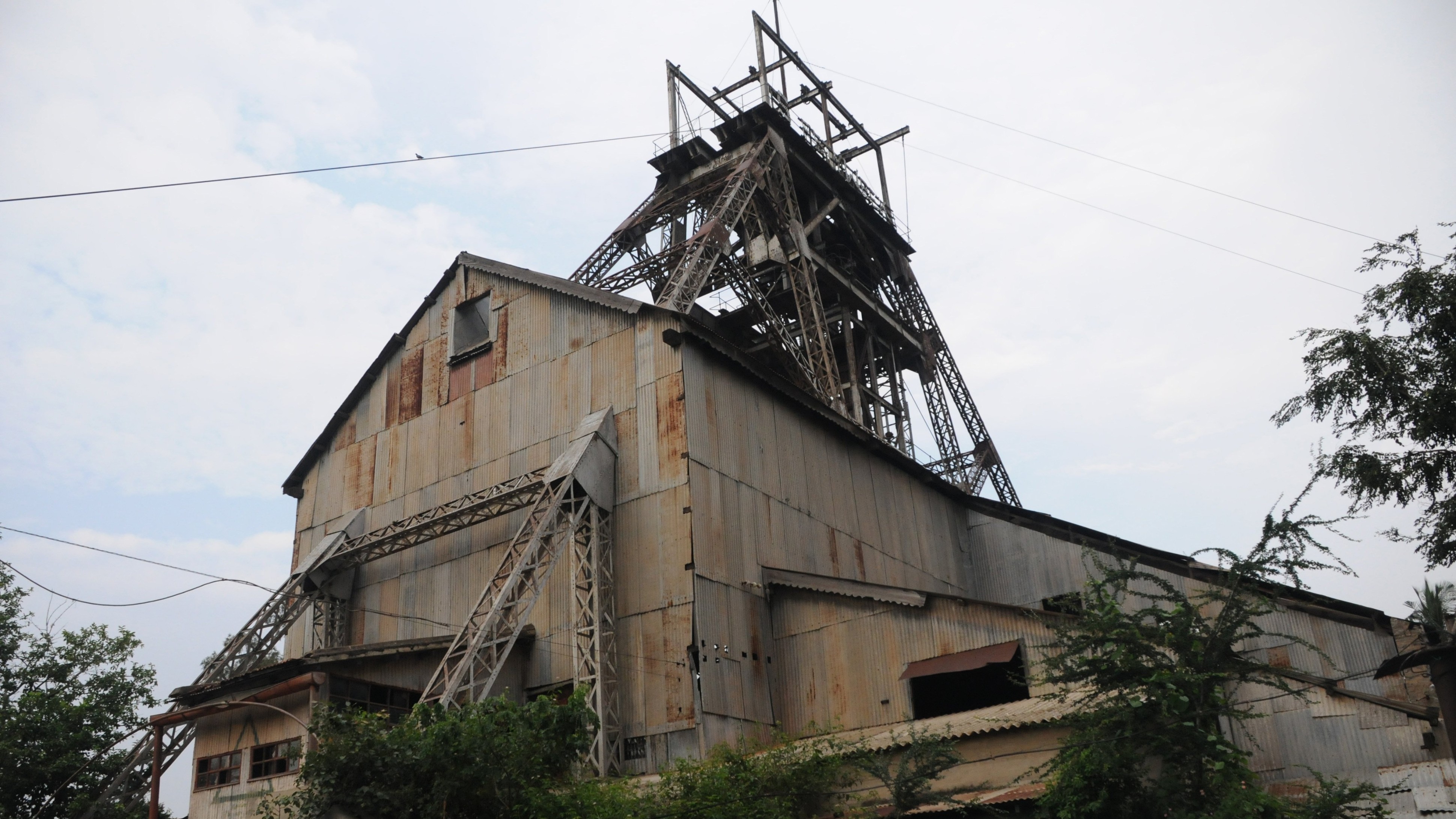 Expedite monetisation of residues at 
BGML: Committee