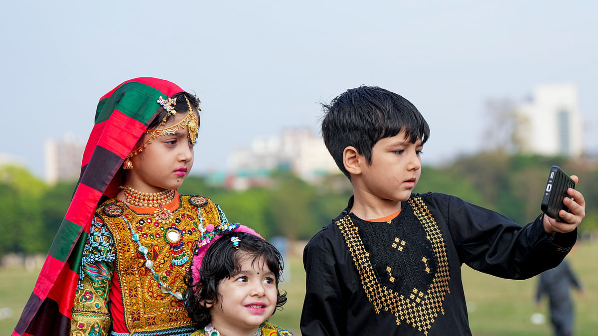 Vibrant Festivals and Snowy Landscapes Captured Across India on March 22, 2026