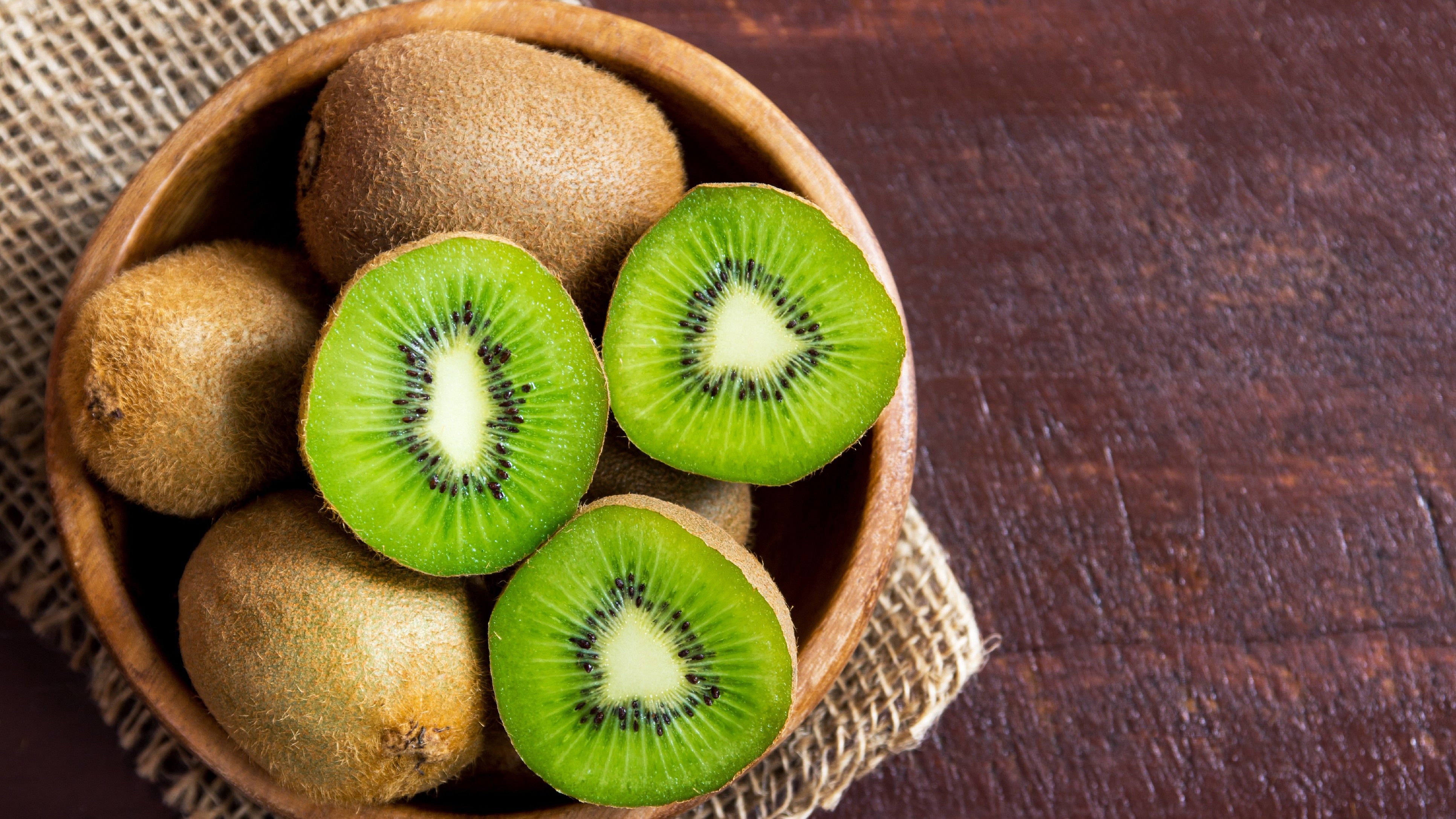 Why should one add kiwi to the plate?