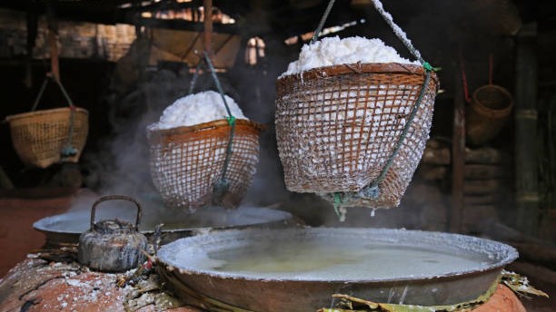 Govt to redirect 90 lakh tonnes of FCI broken rice to ethanol industry from next year: Food Secretary