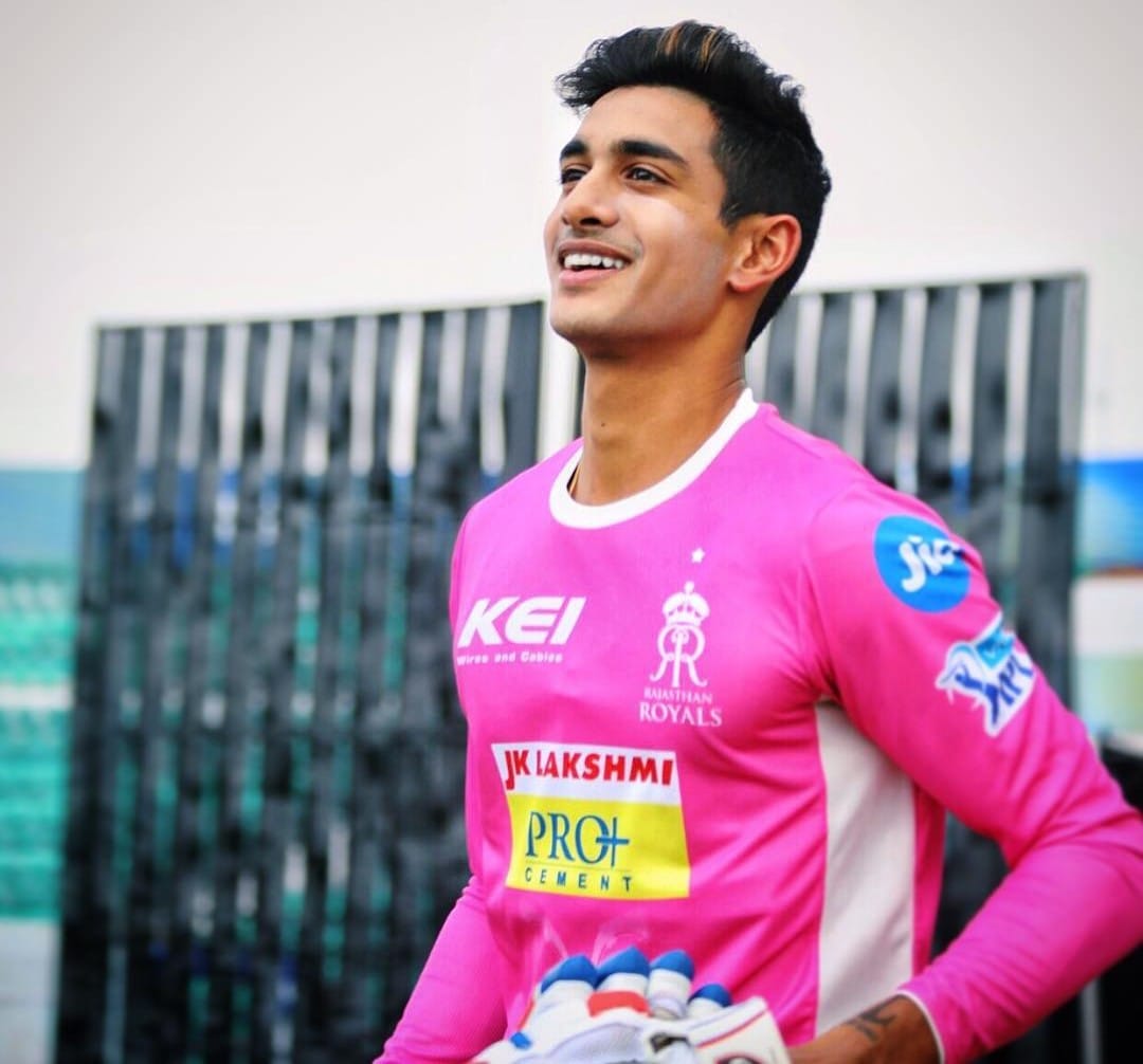 <div class="paragraphs"><p>Credit: Instagram/@aryamanvb</p></div>