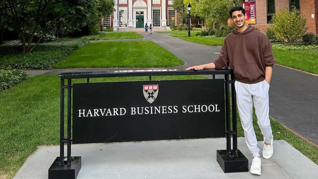 <div class="paragraphs"><p>Credit: Instagram/@aryamanvb</p></div>