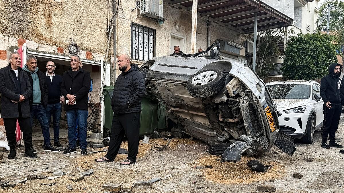 Follow live updates on the Iran-US-Israel conflict. Iran rejects the US peace plan, Trump comments on Iranian negotiators’ fears, and Hezbollah responds amid strikes on Lebanon. Stay informed in real time.