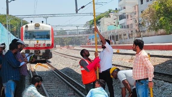 Bengaluru Cantt-Baiyappanahalli quadrupling nearly ready, officials inspect OHE works