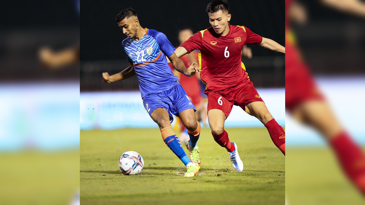 Indian football team yet to enter Kochi stadium as deadline inches closer