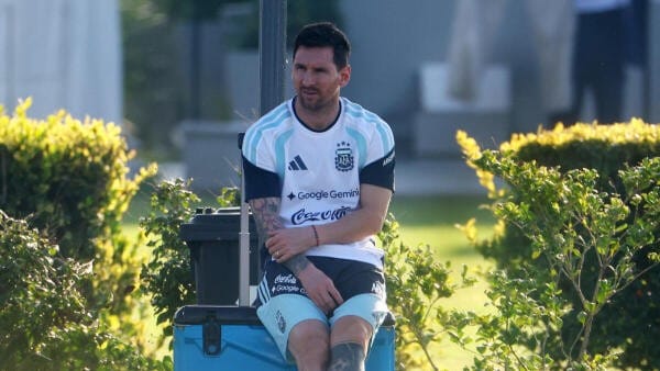 Lionel Messi to start for Argentina in friendly against Zambia