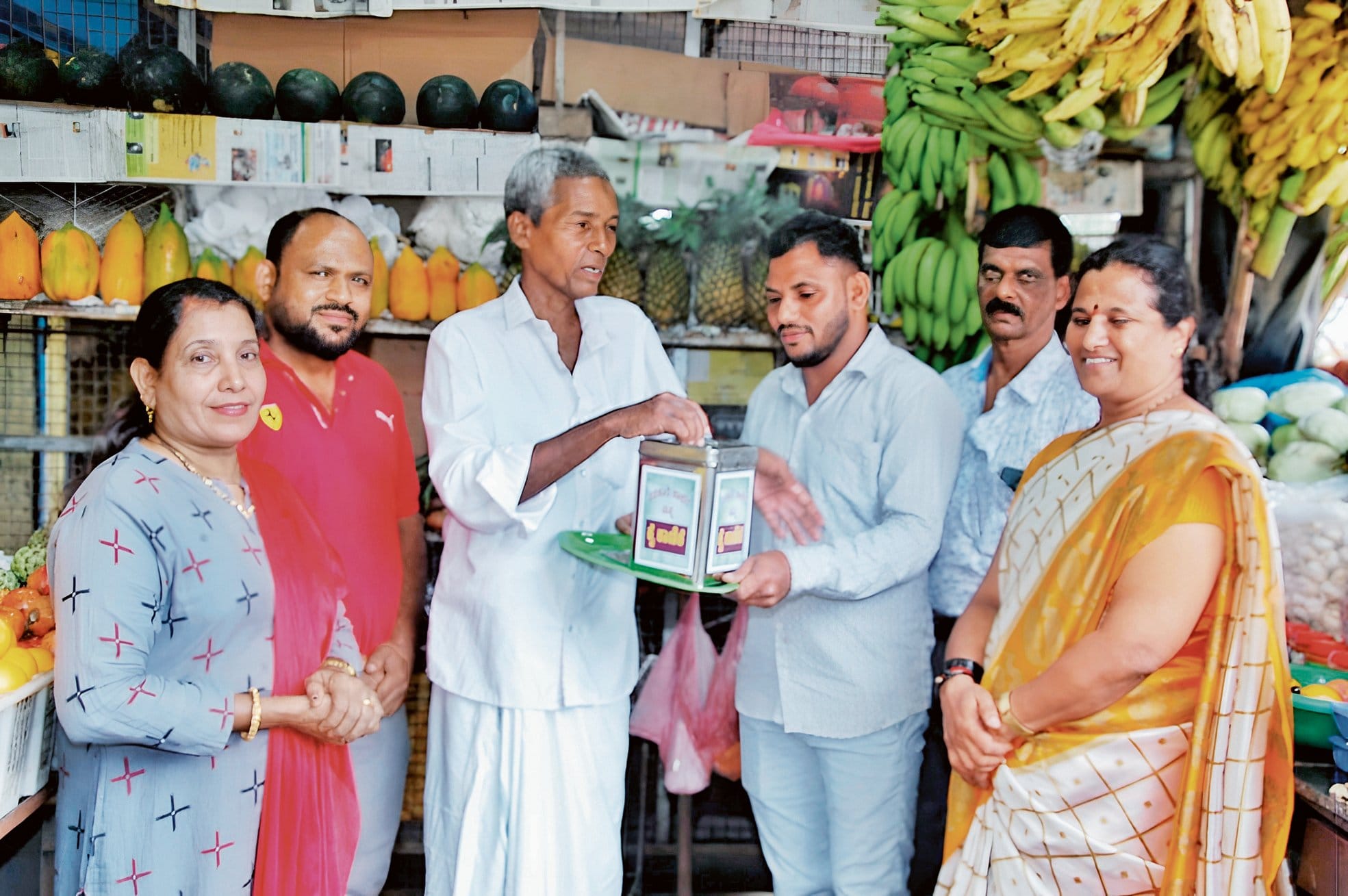 Padma Shri awardee Harekala Hajabba made the first contribution to Muhammed Shareef’s initiative to supply free vegetables to government schools.