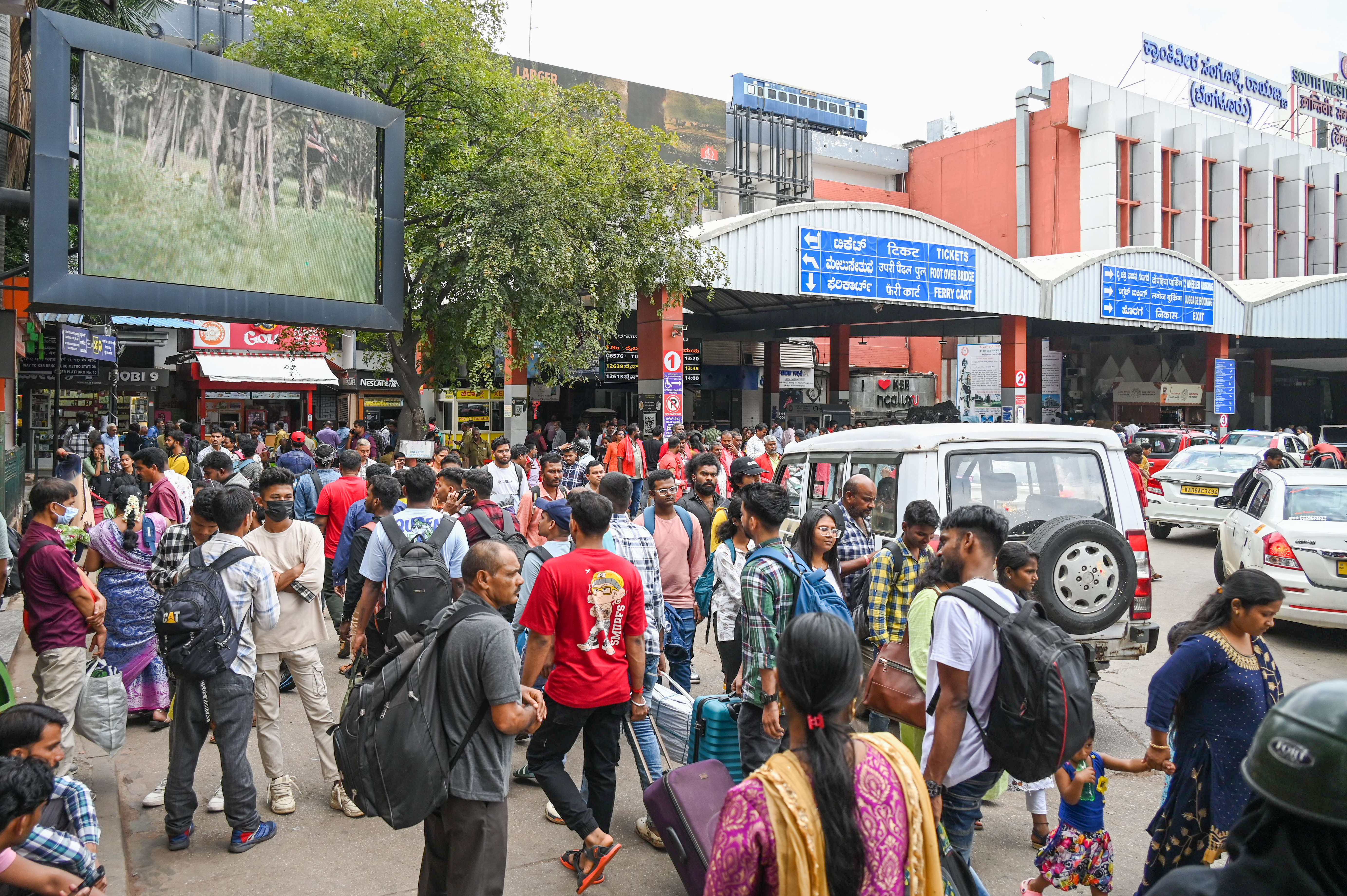 Bengaluru rail division’s passenger revenue hits record Rs 2,420.55 cr