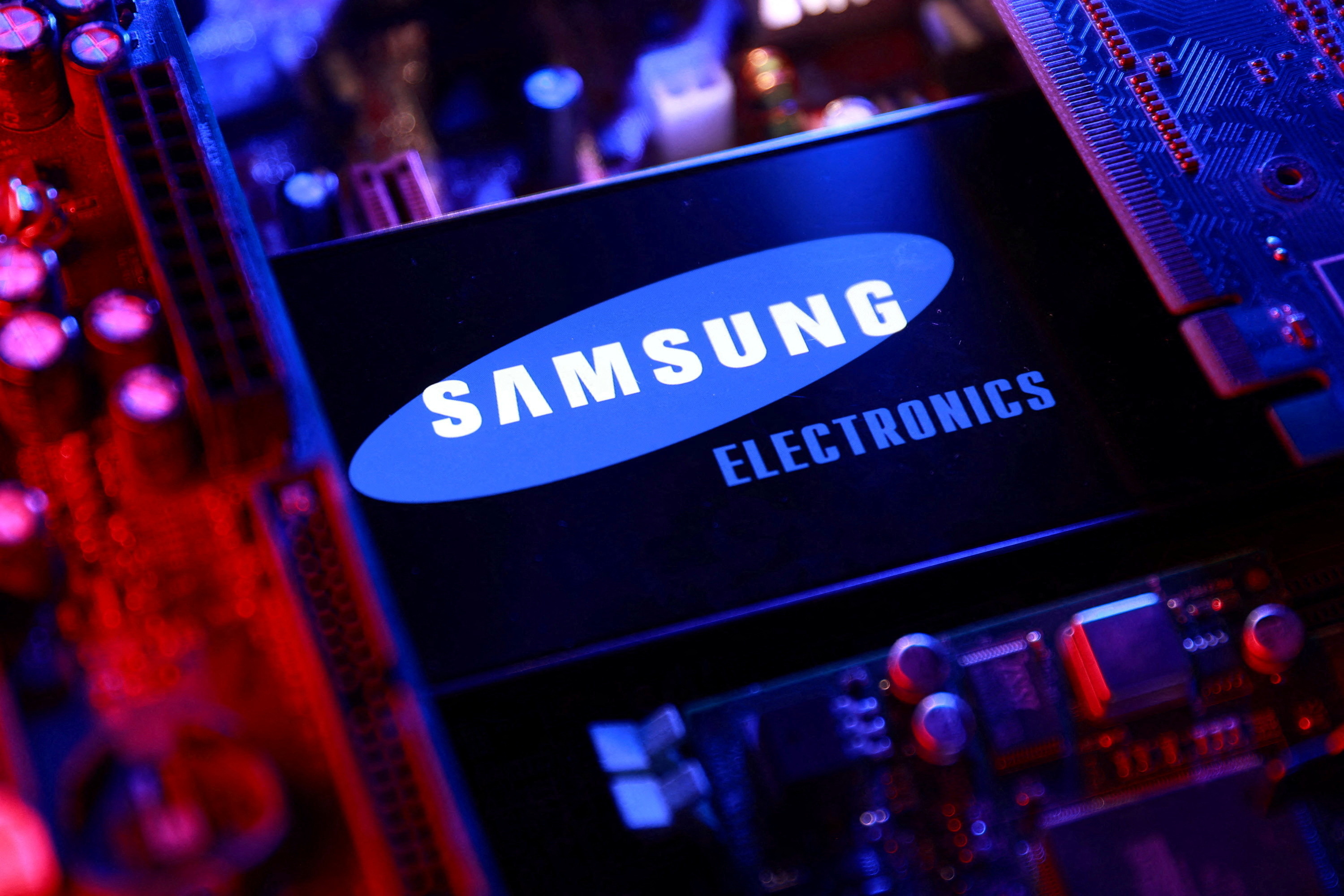 Samsung Profit Surge: Company Expects Profits Hit Record Listing