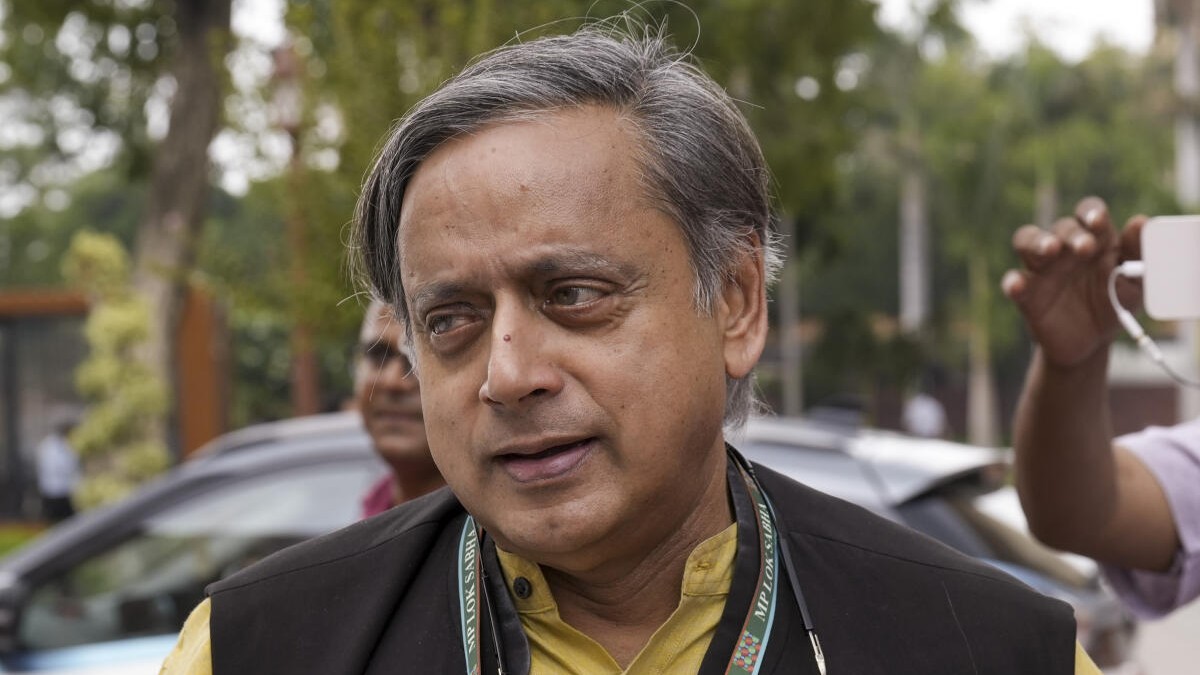 'Ab kya hoga, ye rab jane...': Tharoor takes dig at failed US-Iran talks in Pakistan