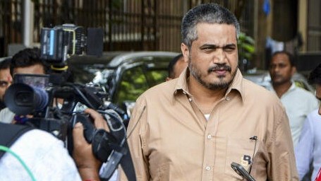 Rohit Pawar meets Maharashtra Congress head seeking withdrawal of Sunetra Pawar's rival