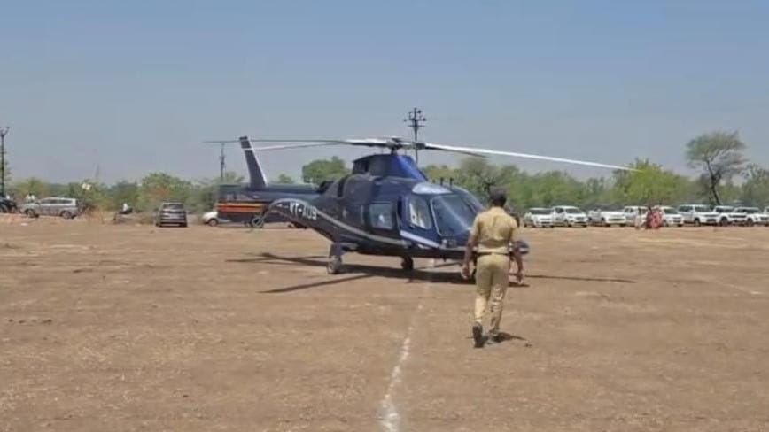 Close shave for Maharashtra minister after chopper lands off helipad, DGCA to probe
