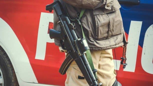 Andhra stalker kills woman for rejecting him, later shot while fleeing custody