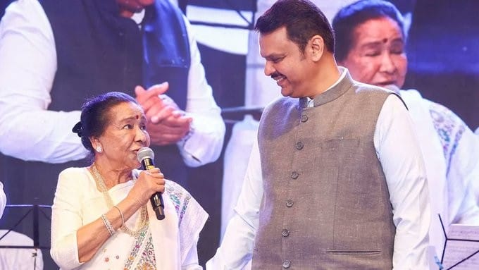 Asha Bhosle's death marks end of an era: Fadnavis; Irreparable loss to music world, says Guv Varma