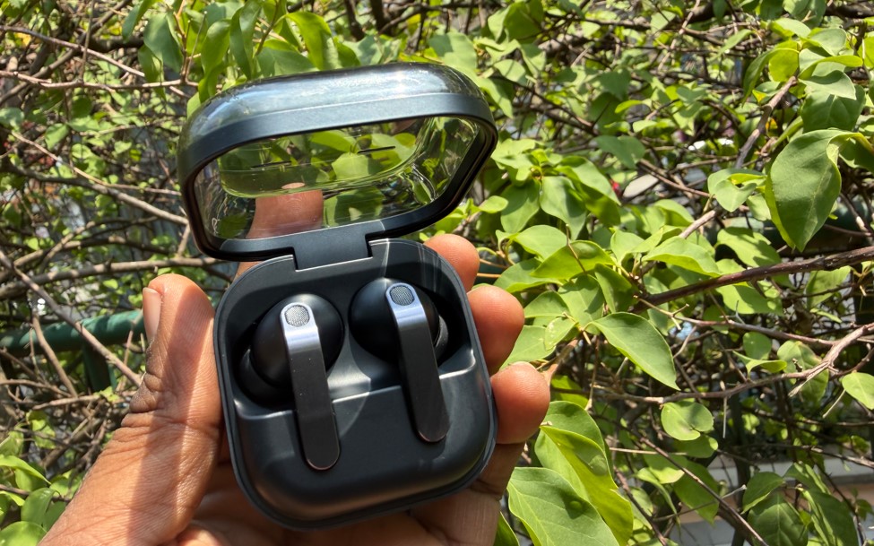 Samsung Galaxy Buds4 Pro.
