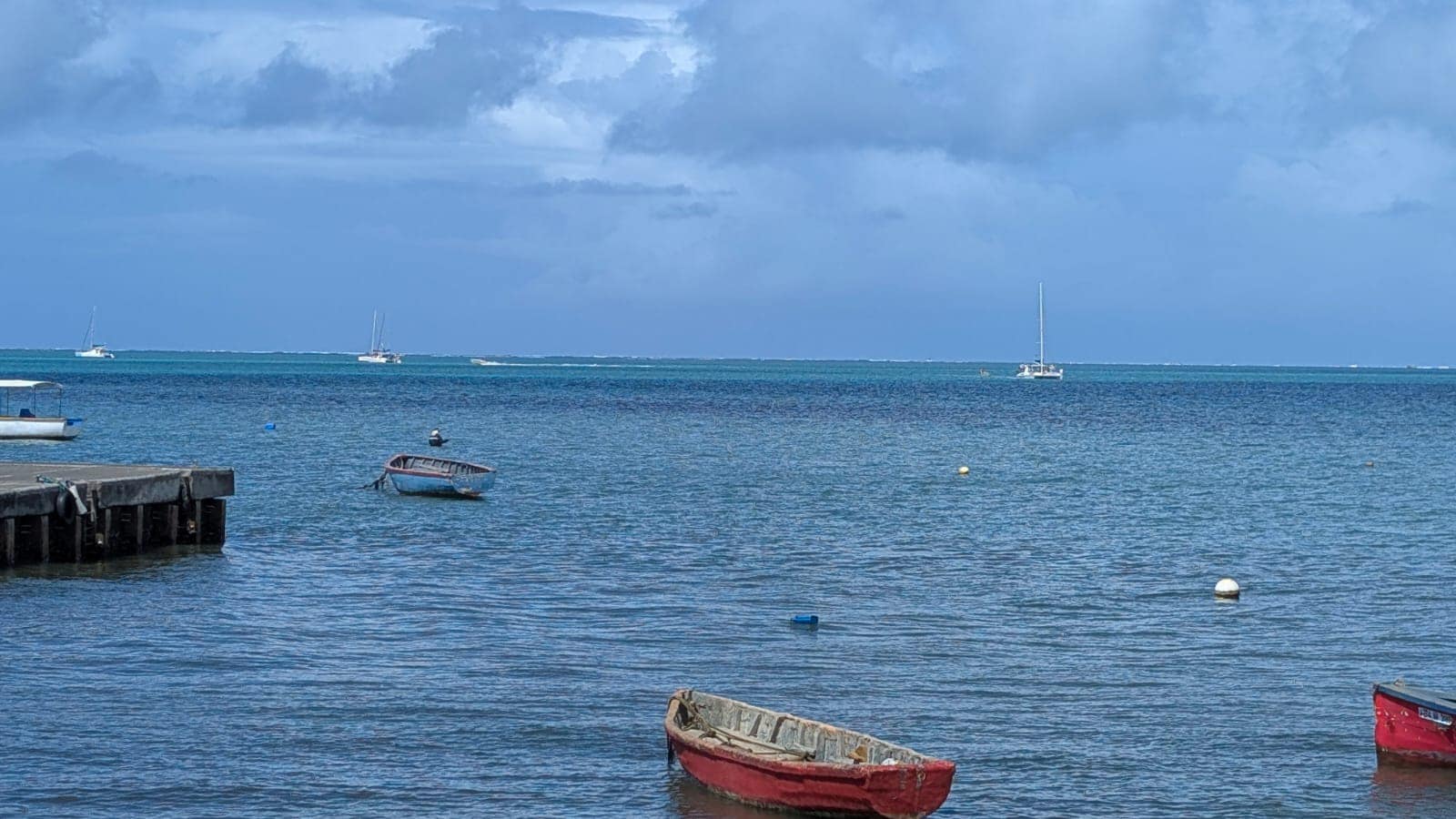 Ocean’s whisper for travel enthusiasts 
