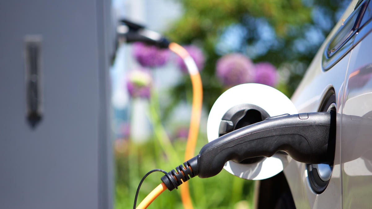 Delhi’s draft EV policy balances incentives with equity