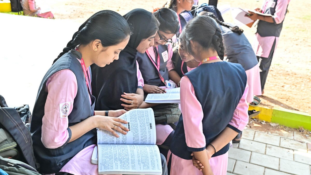 Karnataka II PUC Exam 2 application deadline extended to April 18