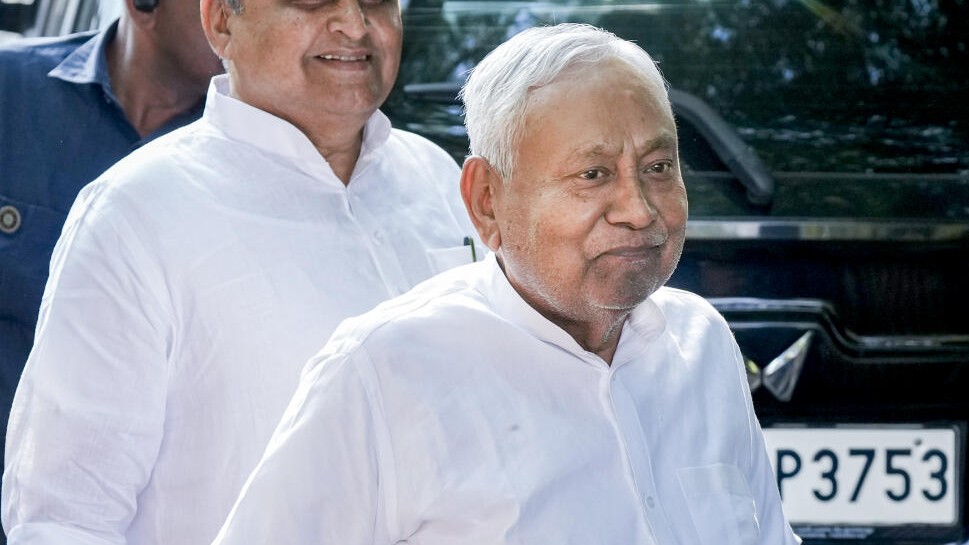Nitish Kumar vacates Chief Minister's residence, shifted to new address