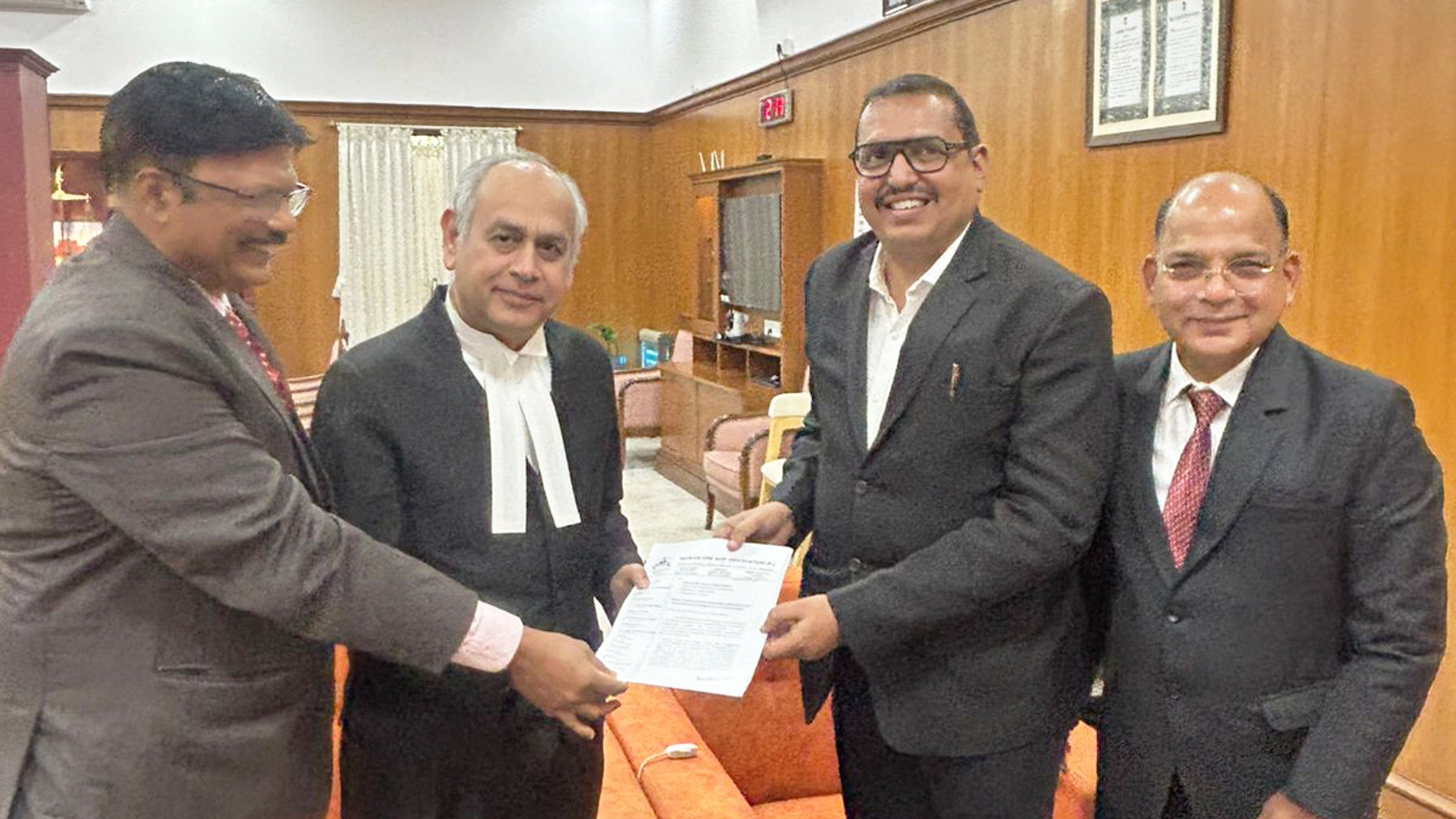 Delegation seeks Karnataka High Court bench in coastal K'taka