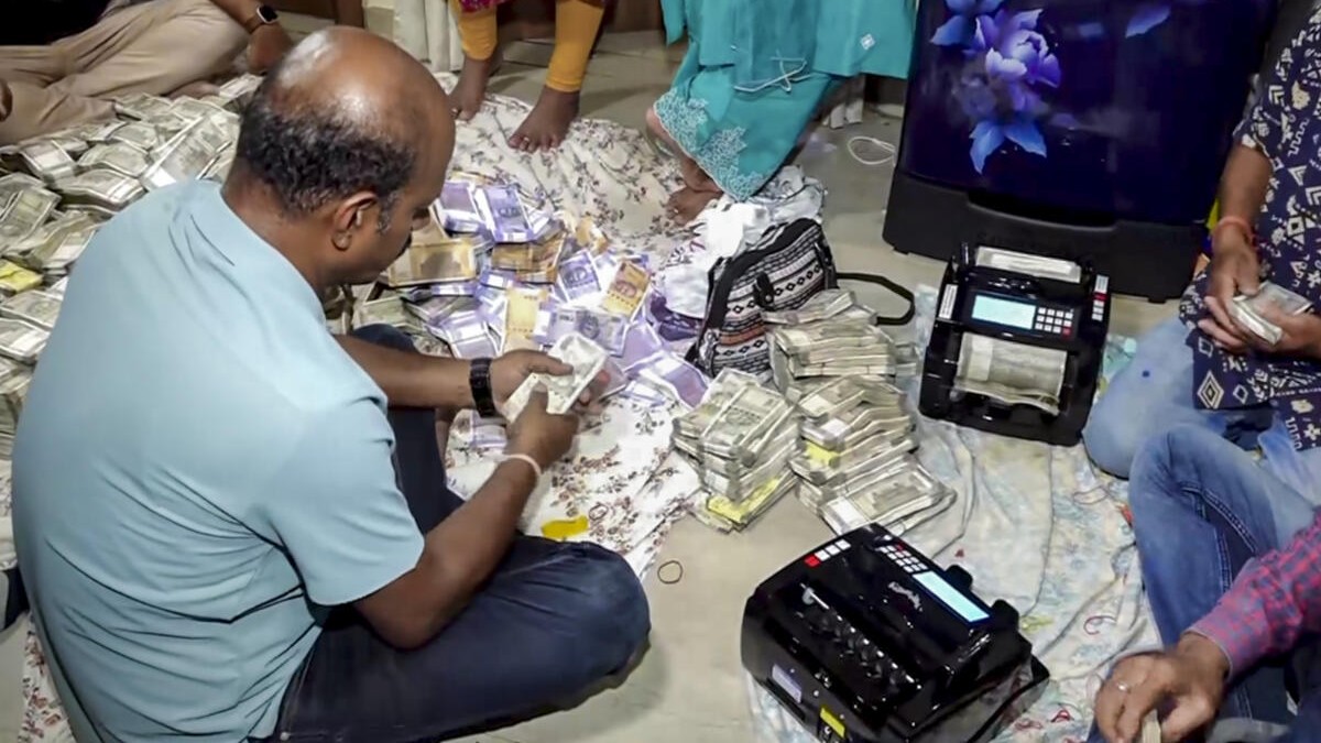 Assembly Elections 2026 | Cash, liquor, drugs: EC seizures cross Rs 1,000 crore in poll-bound Tamil Nadu & West Bengal