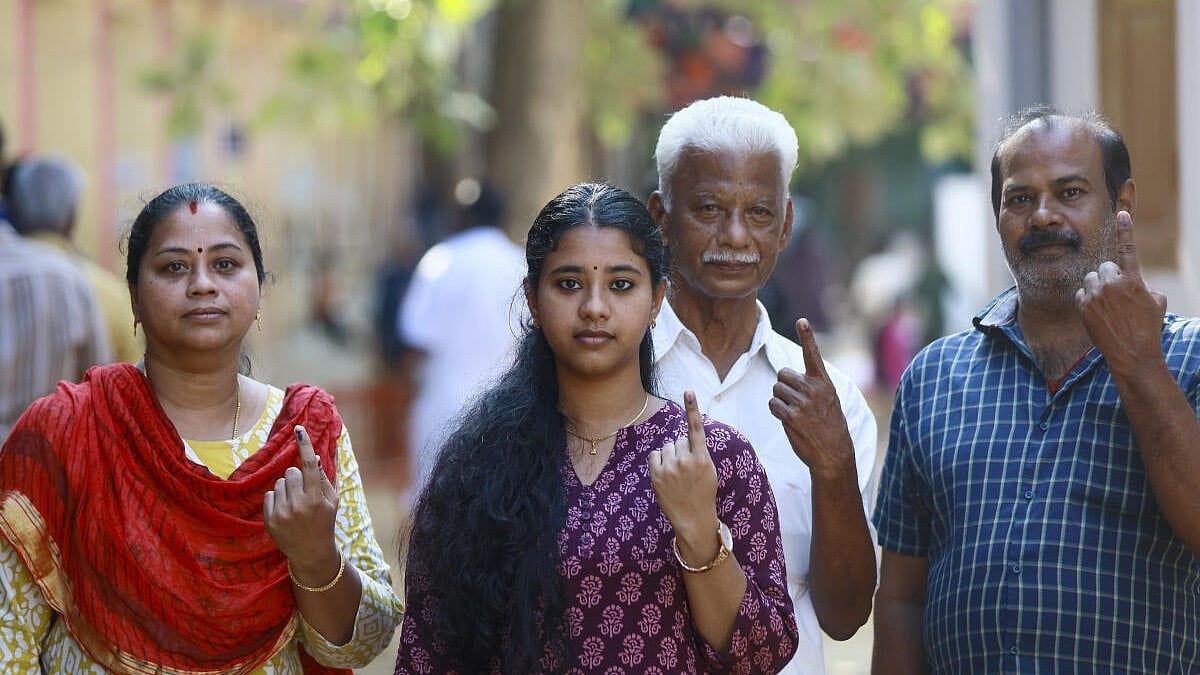 TN polls: Voters flock to booths toseal fate of 4000-odd candidates